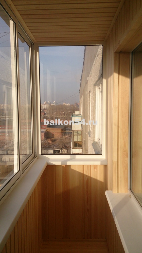 Остекление балкона алюминиевым профилем в Новосибирске