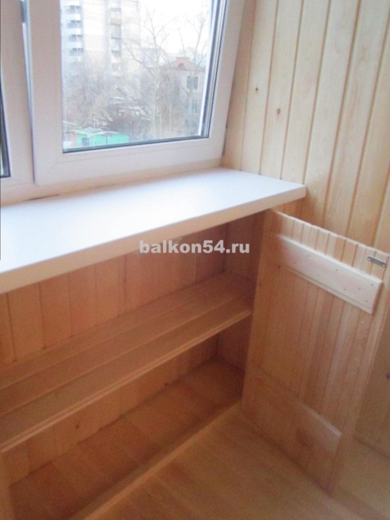 Встроенный шкаф на балкон из евровагонки А